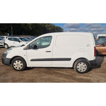 Peugeot Partner 2017,  1.6 diesel - Na sprzedaż za 13 999 zł - Pleszew - zdjęcie 5