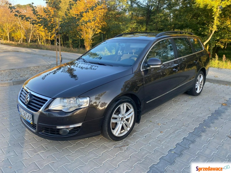 Volkswagen Passat 2009,  2.0 diesel - Na sprzedaż za 17 900 zł - Głogów