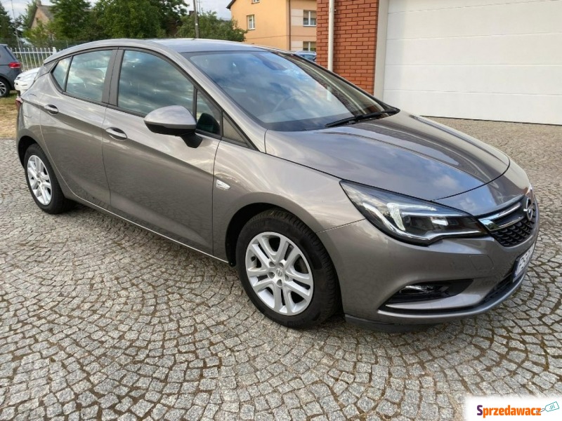 Opel Astra  Hatchback 2016,  1.6 diesel - Na sprzedaż za 34 900 zł - Kowale Księże