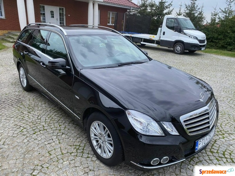 Mercedes - Benz E-klasa 2010,  1.8 benzyna - Na sprzedaż za 44 900 zł - Kowale Księże