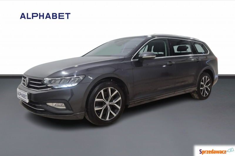 Volkswagen Passat 2020,  2.0 diesel - Na sprzedaż za 73 900 zł - Warszawa