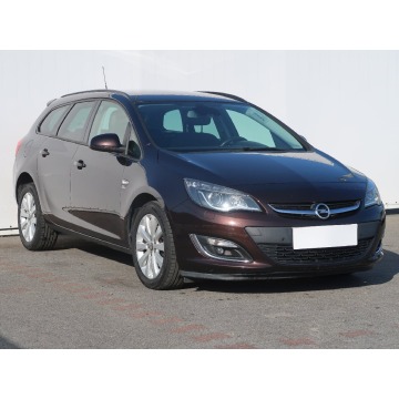 Opel Astra 1.7 CDTI (130KM), 2012