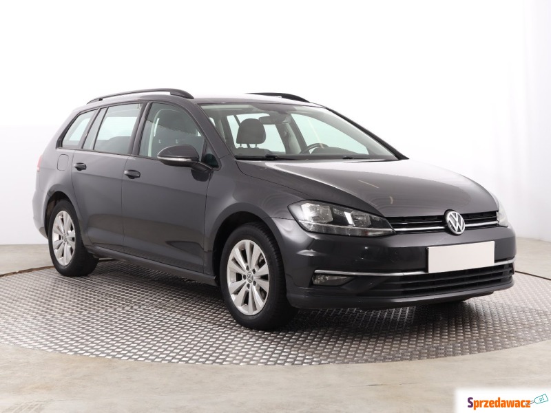 Volkswagen Golf  Kombi 2017,  1.4 benzyna - Na sprzedaż za 59 999 zł - Katowice