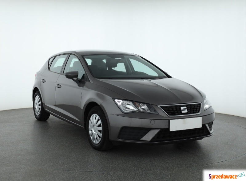 Seat Leon  Hatchback 2017,  1.2 benzyna - Na sprzedaż za 34 999 zł - Piaseczno