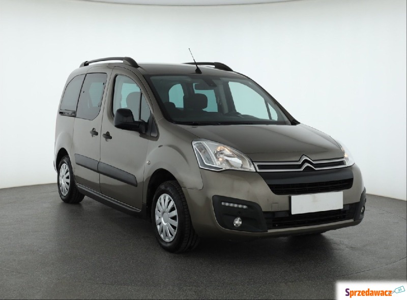 Citroen Berlingo 1.6 BlueHDi (99KM), 2016 - Samochody osobowe - Piaseczno