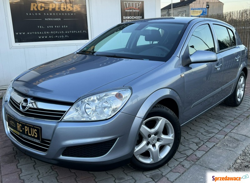 Opel Astra  Hatchback 2008,  1.4 benzyna - Na sprzedaż za 16 900 zł - Częstochowa