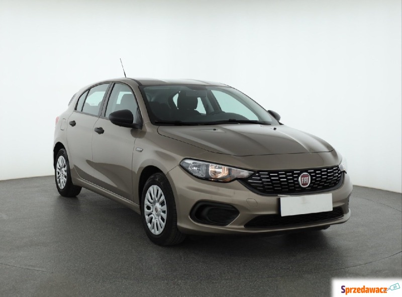 Fiat Tipo  Hatchback 2020,  1.4 benzyna - Na sprzedaż za 44 999 zł - Piaseczno