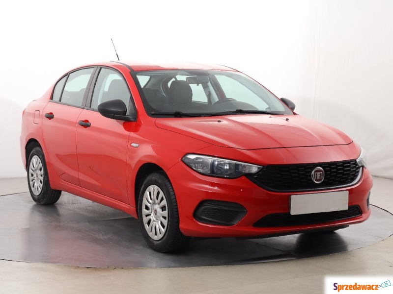 Fiat Tipo  Liftback 2019,  1.4 benzyna - Na sprzedaż za 33 999 zł - Katowice