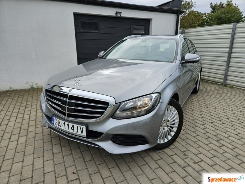 Mercedes - Benz C-klasa 2014,  1.6 benzyna - Na sprzedaż za 61 800 zł - Gdynia