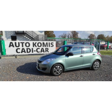 Suzuki Swift - Krajowy, książka serwisowa.