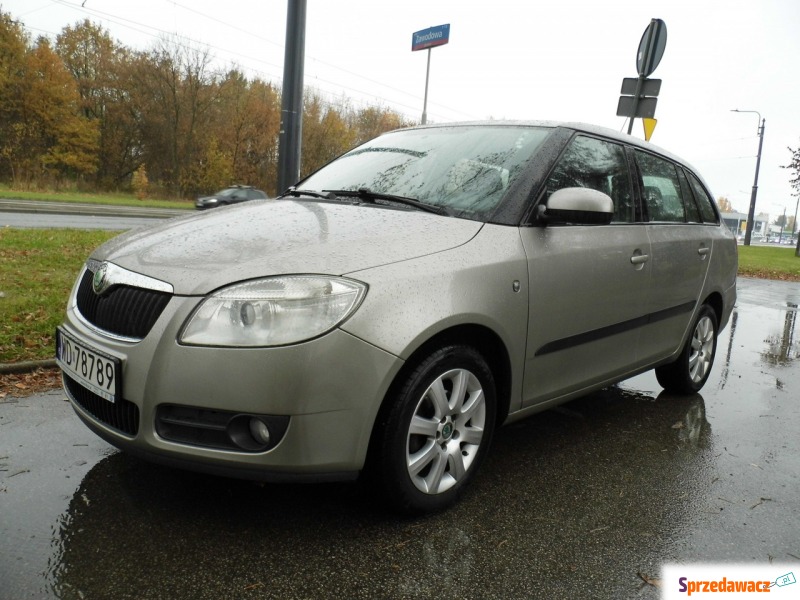 Skoda Fabia 2008,  1.2 benzyna - Na sprzedaż za 12 900 zł - Łódź