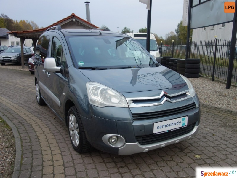 Citroen Berlingo  Minivan/Van 2012,  1.6 benzyna+LPG - Na sprzedaż za 23 900 zł - Słupsk