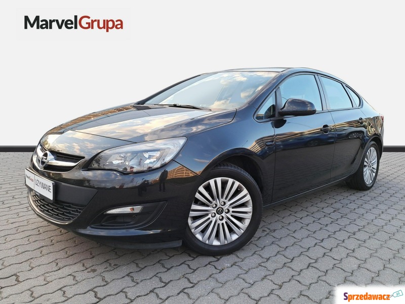 Opel Astra 2014,  1.6 benzyna+LPG - Na sprzedaż za 37 900 zł - Łódź