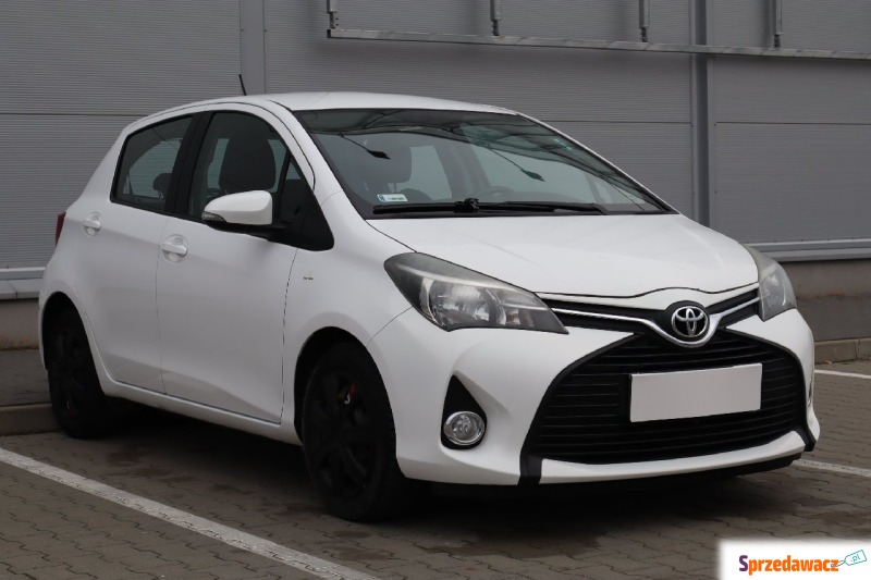 Toyota Yaris  Hatchback 2015,  1.4 diesel - Na sprzedaż za 27 499 zł - Augustów