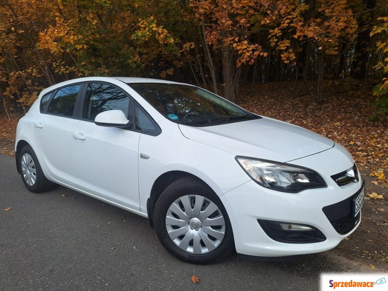 Opel Astra  Hatchback 2014,  1.6 benzyna - Na sprzedaż za 30 800 zł - Siewierz