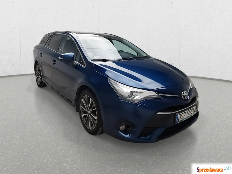 Toyota Avensis 2016,  2.0 benzyna - Na sprzedaż za 32 841 zł - Komorniki