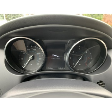 Jaguar XE  Sedan/Limuzyna 2017,  2.0 diesel, automat - Na sprzedaż za 79 900 zł - Kraków - zdjęcie 10
