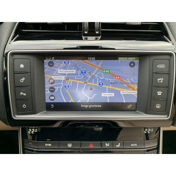 Jaguar XE  Sedan/Limuzyna 2017,  2.0 diesel, automat - Na sprzedaż za 79 900 zł - Kraków - zdjęcie 12