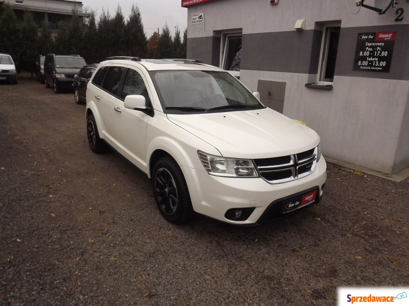 Dodge Journey  SUV 2011,  0.1 benzyna - Na sprzedaż za 38 900 zł - Janów Lubelski