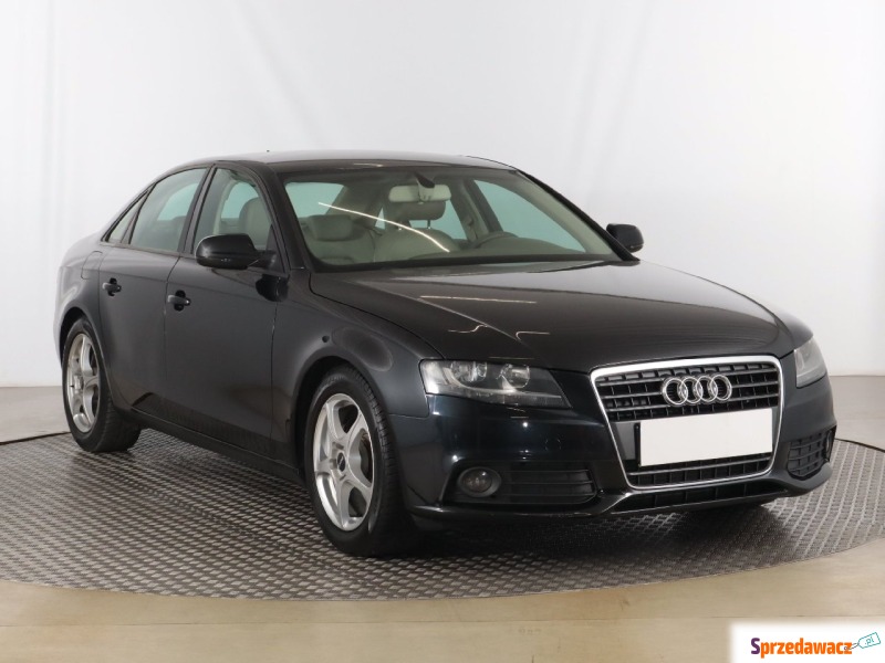 Audi A4  Liftback 2010,  2.0 diesel - Na sprzedaż za 26 999 zł - Zabrze