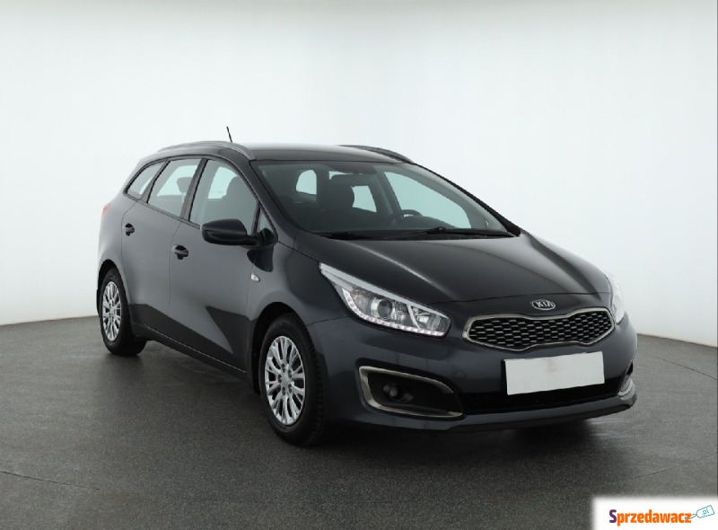 Kia Ceed  Kombi 2017,  1.4 benzyna - Na sprzedaż za 39 999 zł - Piaseczno