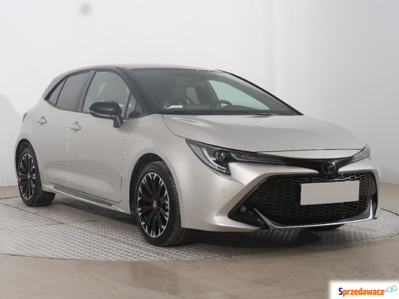 Toyota Corolla  Hatchback 2023,  1.8 benzyna - Na sprzedaż za 124 999 zł - Katowice