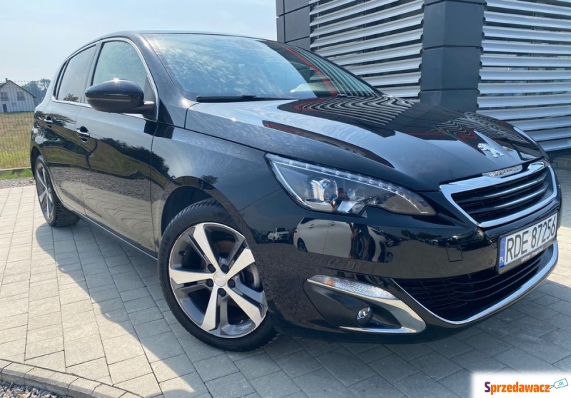 Peugeot 308 2017,  1.2 benzyna - Na sprzedaż za 39 500 zł - Strzegocice