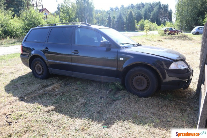 Volkswagen Passat 2003,  1.9 - Na sprzedaż za 2 000,00 zł - Warszawa