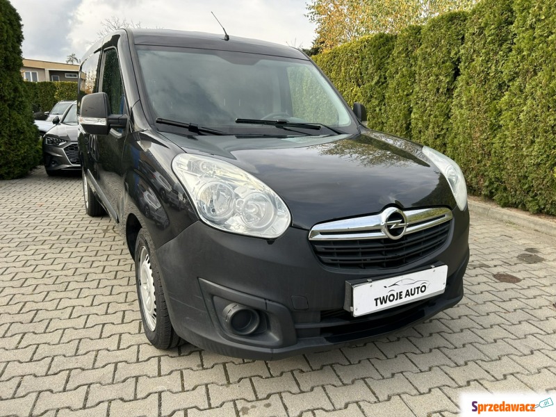 Opel Combo 2018,  1.6 diesel - Na sprzedaż za 32 800 zł - Tarnów