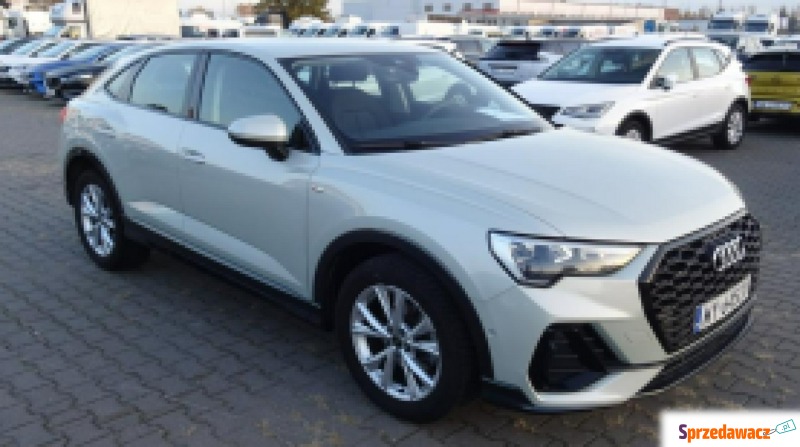 Audi Q3  SUV 2023,  1.5 benzyna - Na sprzedaż za 135 300 zł - Komorniki