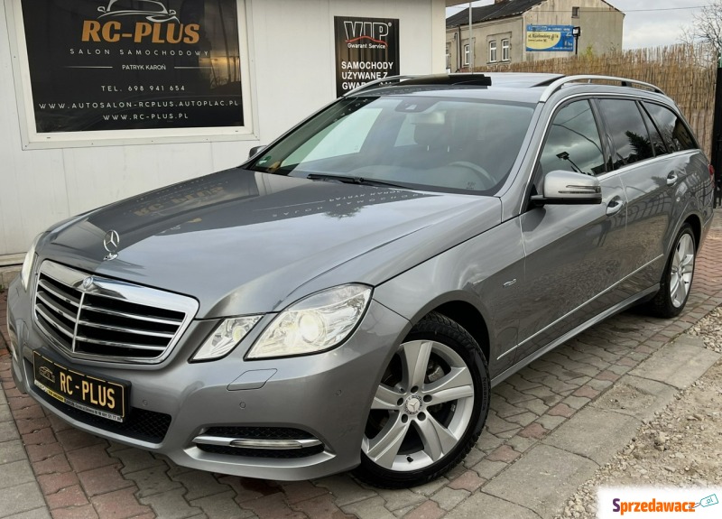 Mercedes - Benz E-klasa 2010,  1.8 benzyna - Na sprzedaż za 44 900 zł - Częstochowa