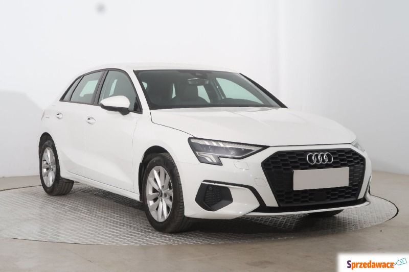 Audi A3  Hatchback 2021,  1.5 benzyna - Na sprzedaż za 98 999 zł - Zabrze