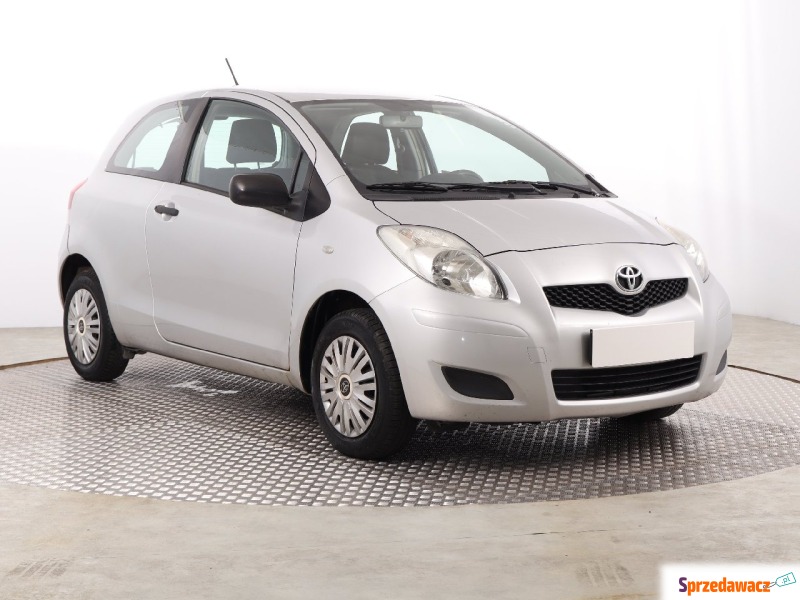 Toyota Yaris  Hatchback 2009,  1.0 benzyna - Na sprzedaż za 5 499,00 zł - Katowice