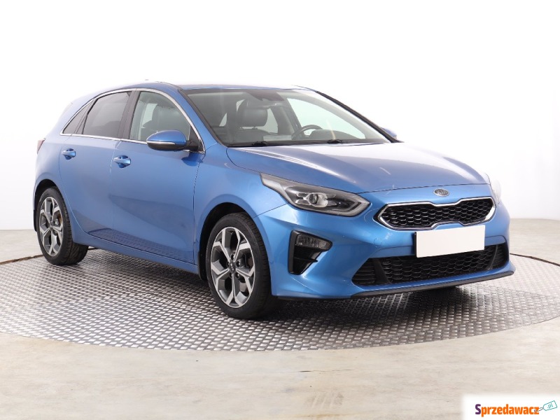 Kia Ceed  Hatchback 2018,  1.4 benzyna - Na sprzedaż za 59 999 zł - Katowice