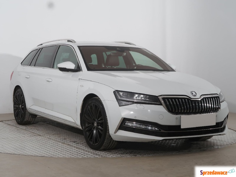 Skoda Superb  Kombi 2020,  2.0 diesel - Na sprzedaż za 107 999 zł - Mysłowice