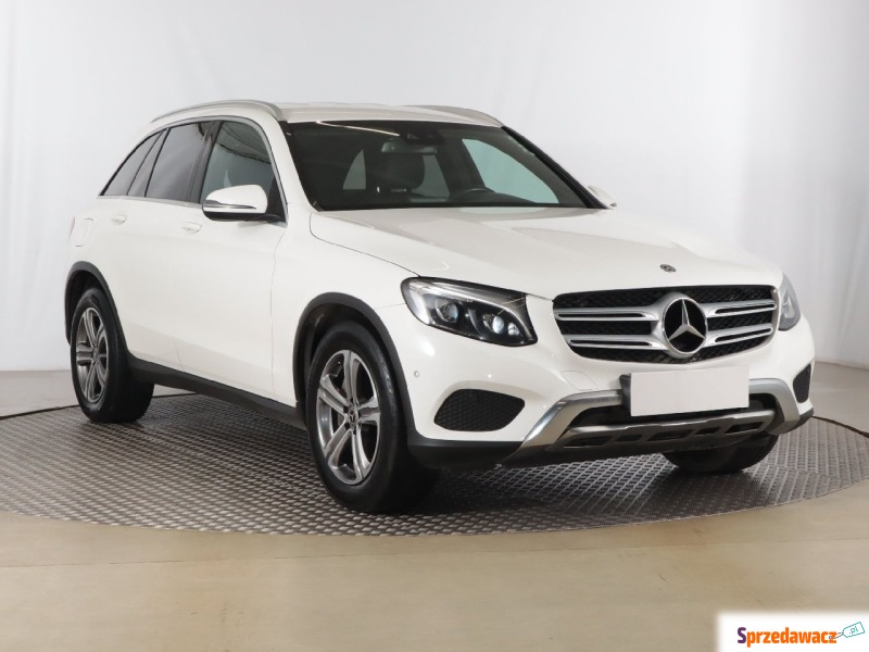 Mercedes - Benz GLC-klasa  SUV 2017,  2.0 benzyna - Na sprzedaż za 109 999 zł - Zabrze