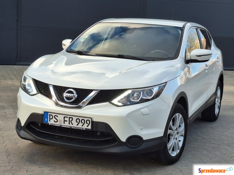 Nissan Qashqai  SUV 2017,  1.7 benzyna - Na sprzedaż za 67 900 zł - Olsztyn