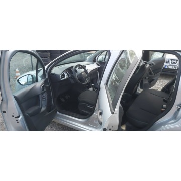 Citroen C3  Hatchback 2016,  1.2 benzyna - Na sprzedaż za 24 700 zł - Lublin - zdjęcie 3
