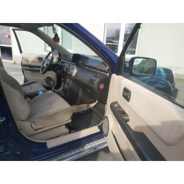 Nissan X-Trail  SUV 2002,  2.0 benzyna+LPG - Na sprzedaż za 15 700 zł - Lublin - zdjęcie 8