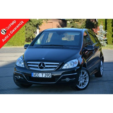 Mercedes B 180 - Avantgarde Navi Skóry  *2xPark*Grzane fotele Alu 17 Nowe opony