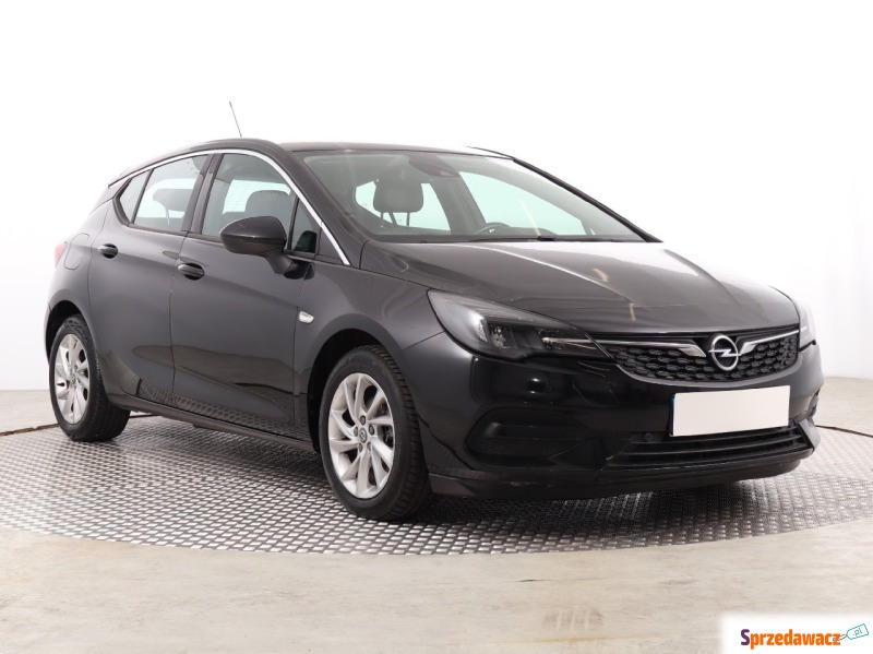 Opel Astra  Hatchback 2021,  1.2 benzyna - Na sprzedaż za 55 999 zł - Katowice