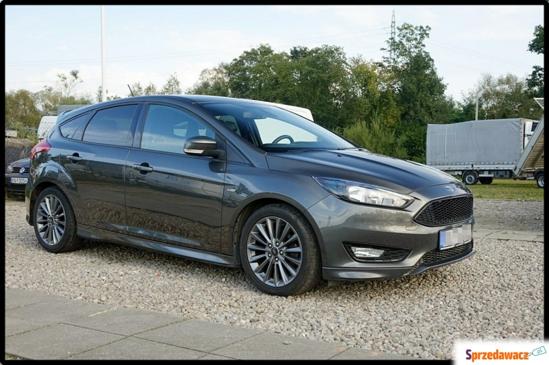 Ford Focus  Hatchback 2018,  1.0 benzyna - Na sprzedaż za 53 900 zł - Nowy Sącz