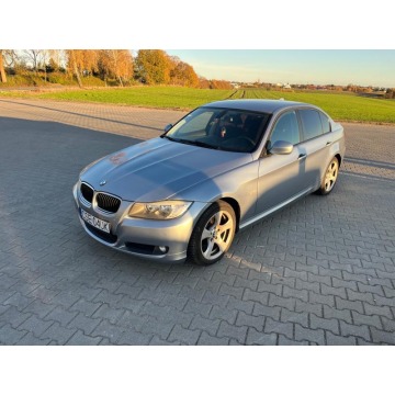 BMW 318i, 2,0 BENZYNA 143 PS 114 PRZEBIEGU  STAN BDB ZAREJESTROWANY, 2,0 BENZYNA 143 PS 114 PRZEBIEG