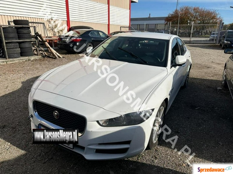 Jaguar XE  Sedan/Limuzyna 2016,  2.0 diesel - Na sprzedaż za 28 600 zł - Kiczyce