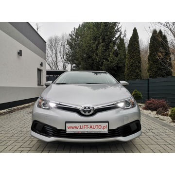 Toyota Auris 2015,  1.6 benzyna - Na sprzedaż za 48 900 zł - Strzegom - zdjęcie 2