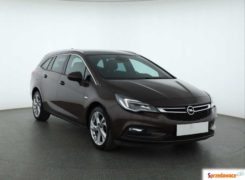 Opel Astra  Kombi 2016,  1.4 benzyna - Na sprzedaż za 55 999 zł - Piaseczno