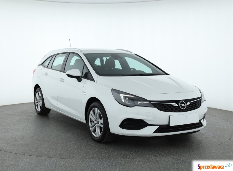 Opel Astra  Kombi 2020,  1.2 benzyna - Na sprzedaż za 57 999 zł - Bielany Wrocławskie