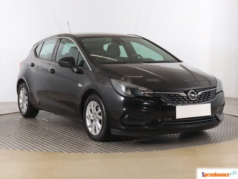 Opel Astra  Hatchback 2021,  1.2 benzyna - Na sprzedaż za 55 999 zł - Zabrze