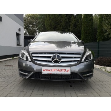 Mercedes - Benz  2012,  1.6 benzyna - Na sprzedaż za 49 900 zł - Strzegom - zdjęcie 2