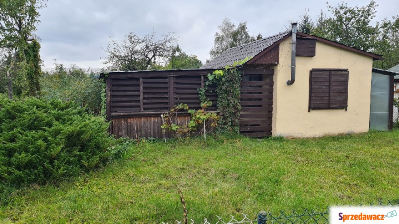 Działka rekreacyjna Wrocław - Fabryczna sprzedam, pow. 300 m2  (3a), uzbrojona